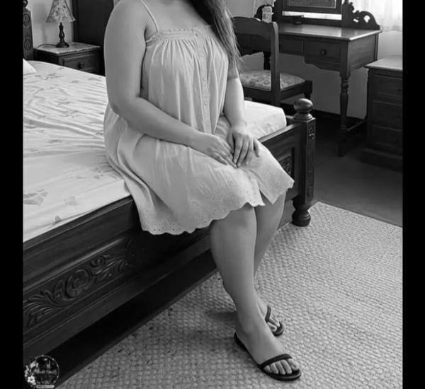 Image of FULL SERVICE WITH BEAUTIFUL GIRL