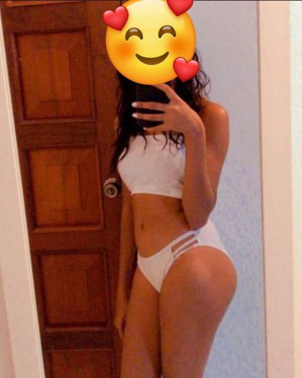 Image of 🎎Half Face Live Cam Show & Video Clip🎎